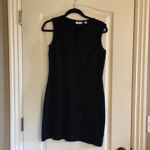 Black sleeveless dress